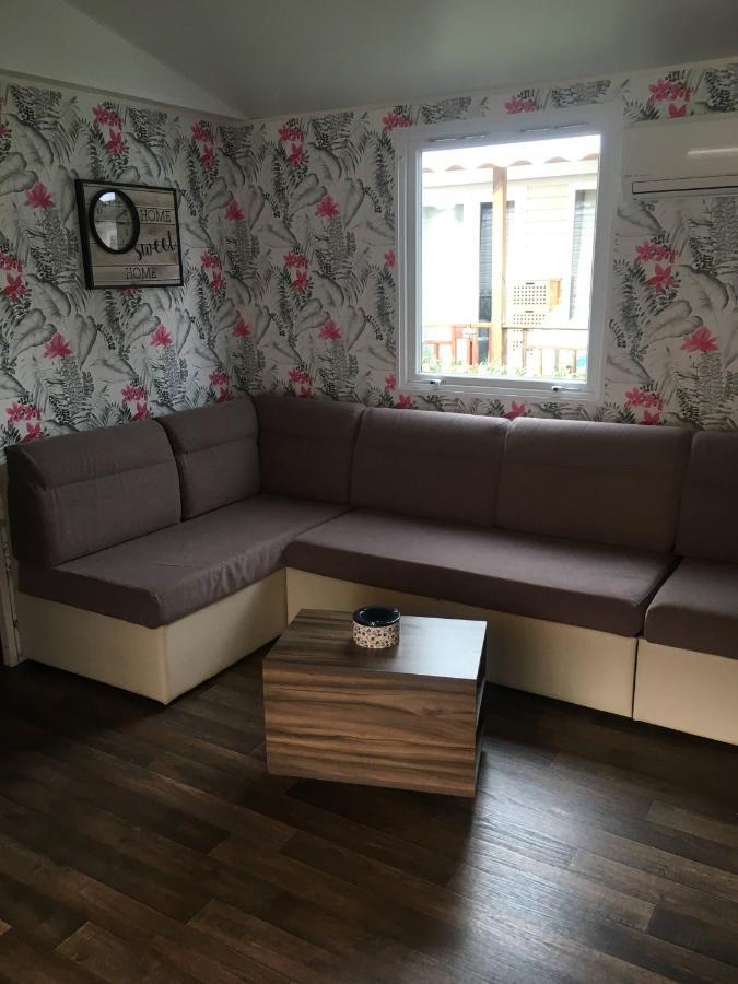 Frejus Tout Confort, Climatisation,Linge De Lit Et De Toilette, Coffre Fort, Ventilations Au Plafond Chambres Et Wifi Possible Fréjus Exterior foto