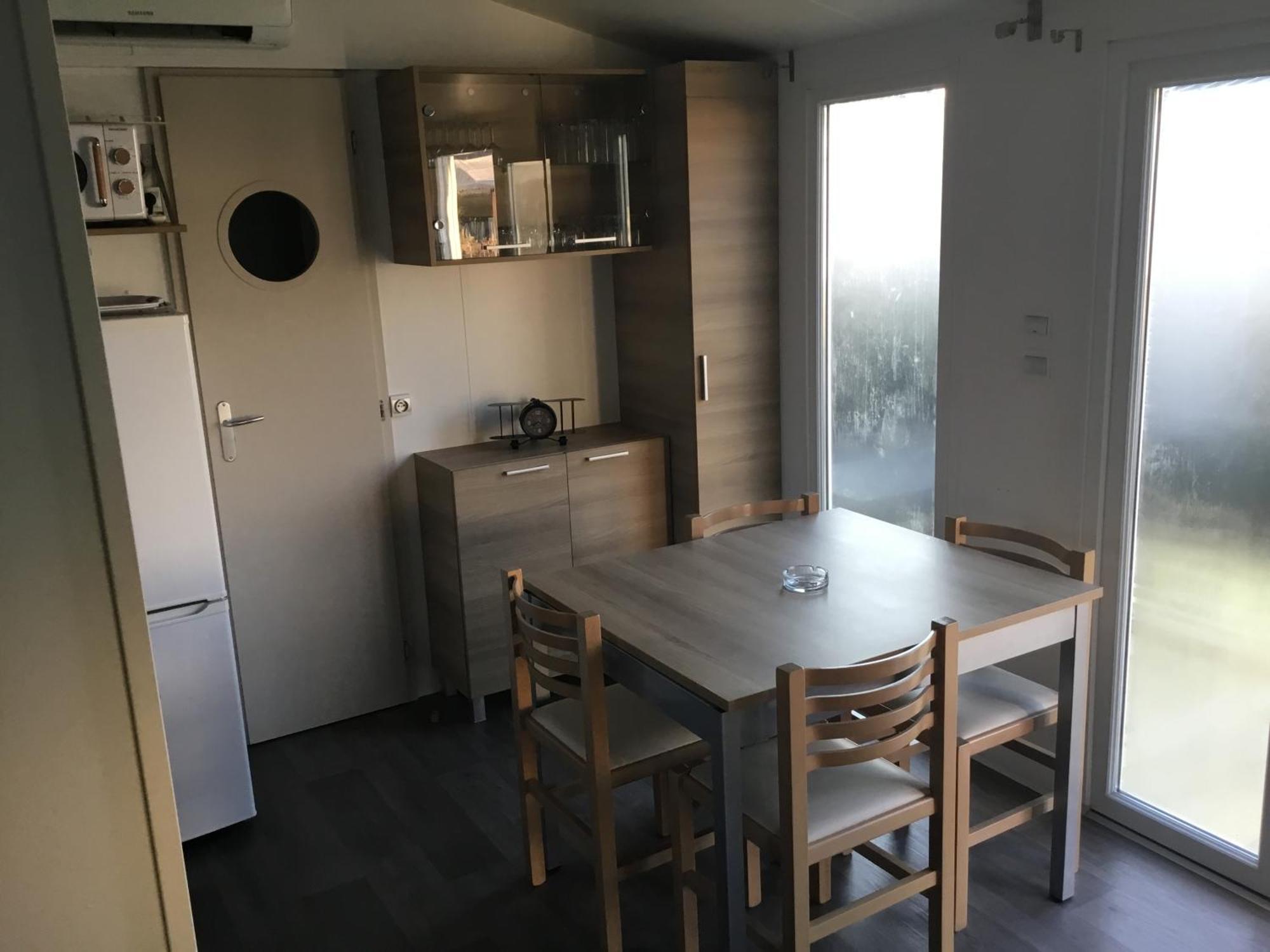 Frejus Tout Confort, Climatisation,Linge De Lit Et De Toilette, Coffre Fort, Ventilations Au Plafond Chambres Et Wifi Possible Fréjus Exterior foto